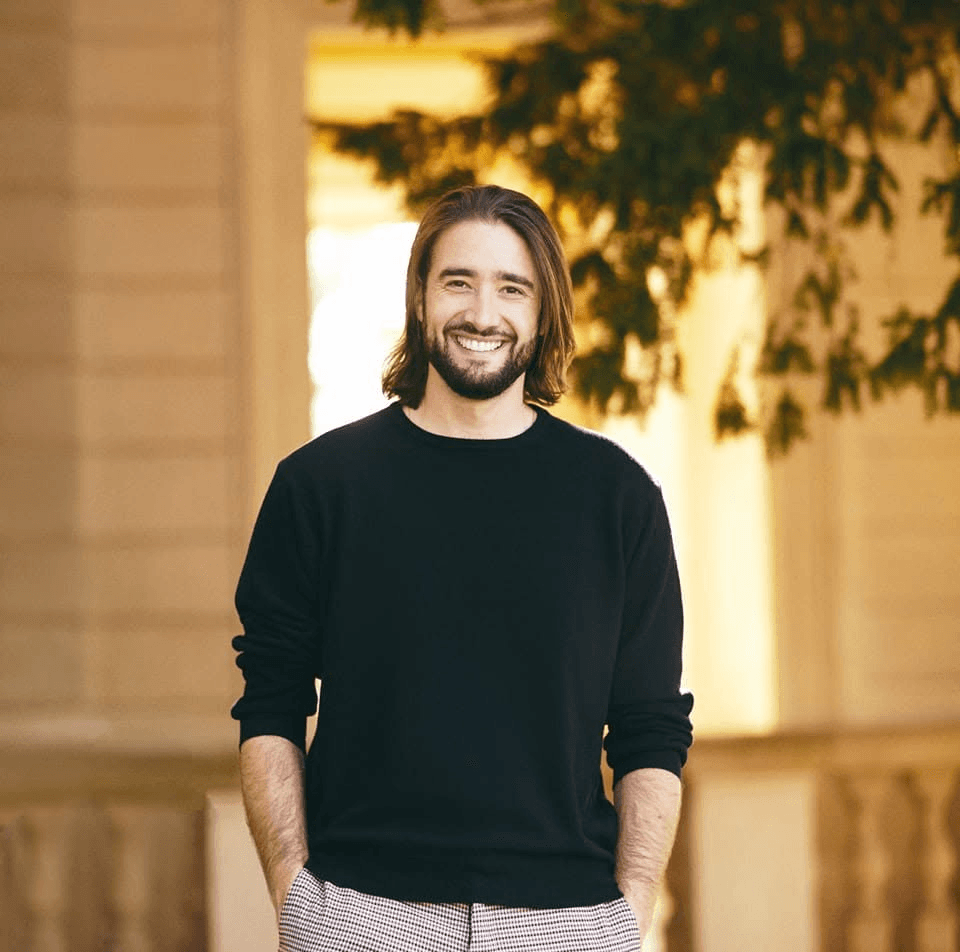 Simon Leon